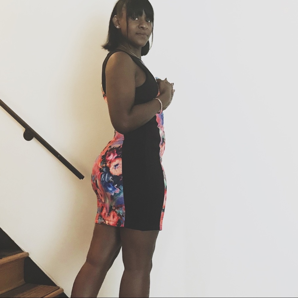 BODYCON FLORAL PRINT DRESS